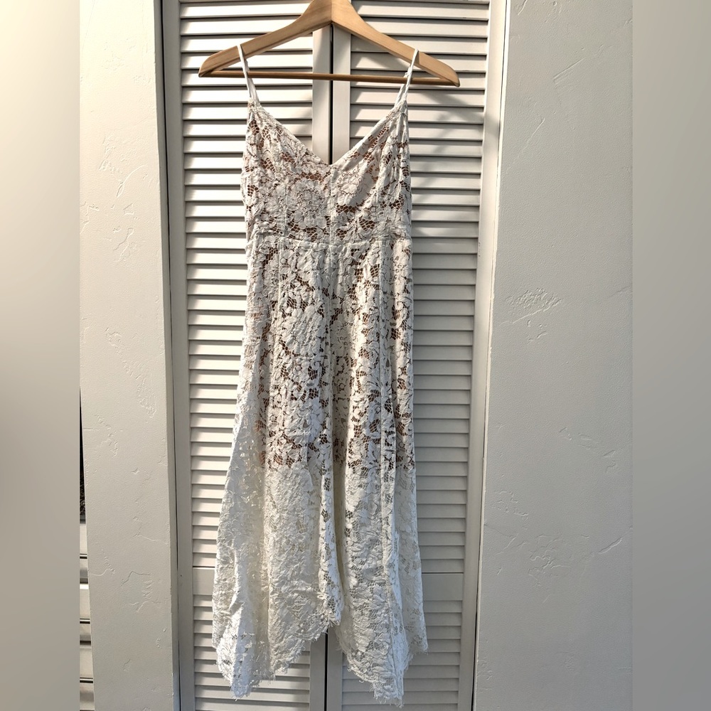 Lulu’s White Dress bundle